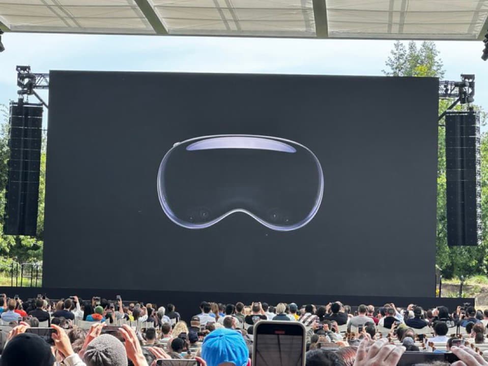 Apple Vision Pro Announce Event
Keynote