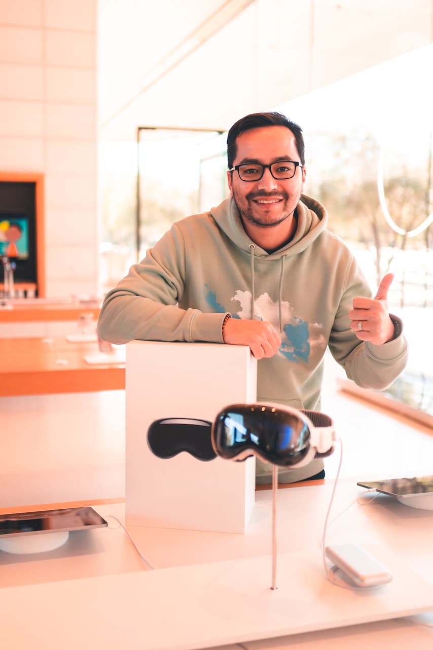Apple Vision Pro
Store
